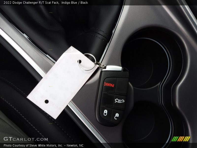 Indigo Blue / Black 2022 Dodge Challenger R/T Scat Pack