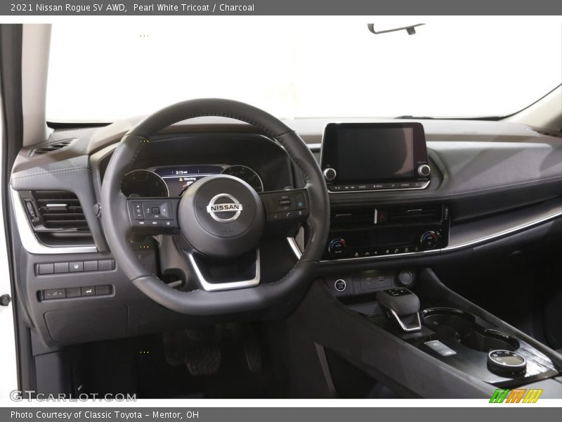 Pearl White Tricoat / Charcoal 2021 Nissan Rogue SV AWD