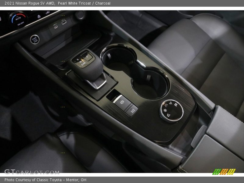 Pearl White Tricoat / Charcoal 2021 Nissan Rogue SV AWD