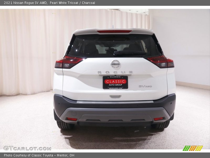 Pearl White Tricoat / Charcoal 2021 Nissan Rogue SV AWD