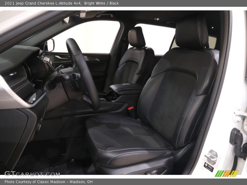 Bright White / Black 2021 Jeep Grand Cherokee L Altitude 4x4