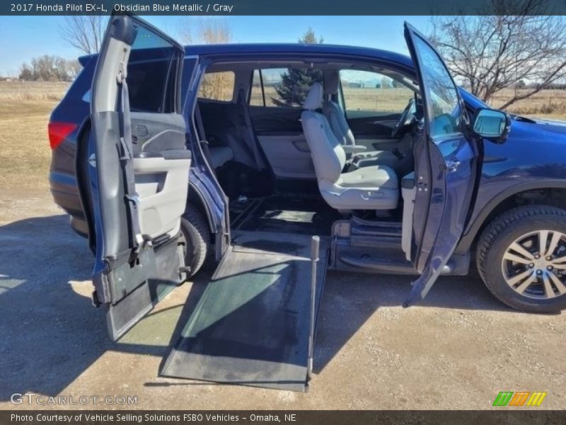 Obsidian Blue Metallic / Gray 2017 Honda Pilot EX-L