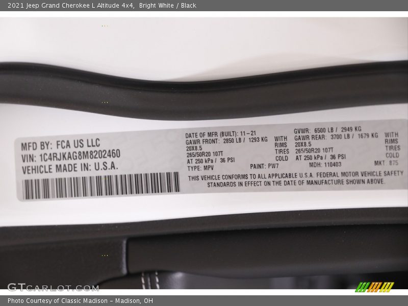 Bright White / Black 2021 Jeep Grand Cherokee L Altitude 4x4