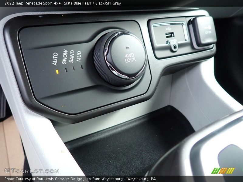 Slate Blue Pearl / Black/Ski Gray 2022 Jeep Renegade Sport 4x4