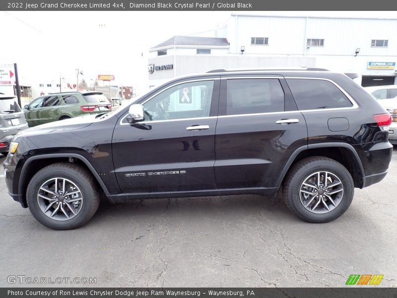 Diamond Black Crystal Pearl / Global Black 2022 Jeep Grand Cherokee Limited 4x4