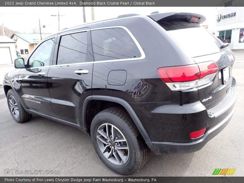Diamond Black Crystal Pearl / Global Black 2022 Jeep Grand Cherokee Limited 4x4