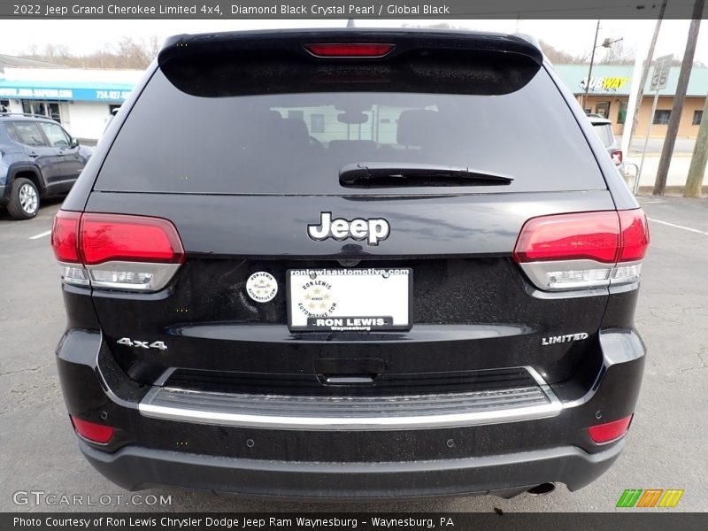 Diamond Black Crystal Pearl / Global Black 2022 Jeep Grand Cherokee Limited 4x4