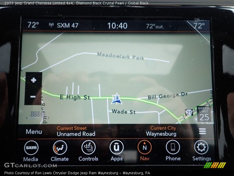 Diamond Black Crystal Pearl / Global Black 2022 Jeep Grand Cherokee Limited 4x4