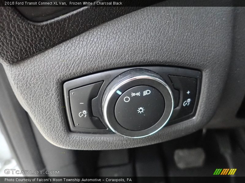 Frozen White / Charcoal Black 2018 Ford Transit Connect XL Van
