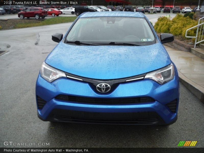 Electric Storm Blue / Black 2018 Toyota RAV4 LE