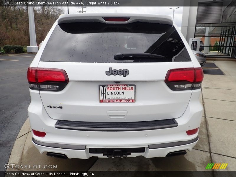 Bright White / Black 2021 Jeep Grand Cherokee High Altitude 4x4