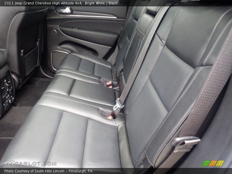 Bright White / Black 2021 Jeep Grand Cherokee High Altitude 4x4
