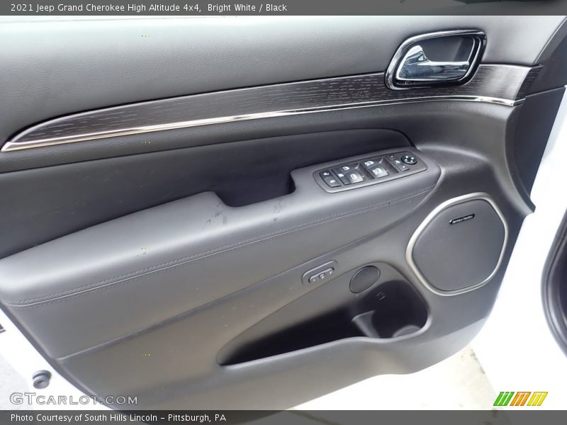 Bright White / Black 2021 Jeep Grand Cherokee High Altitude 4x4