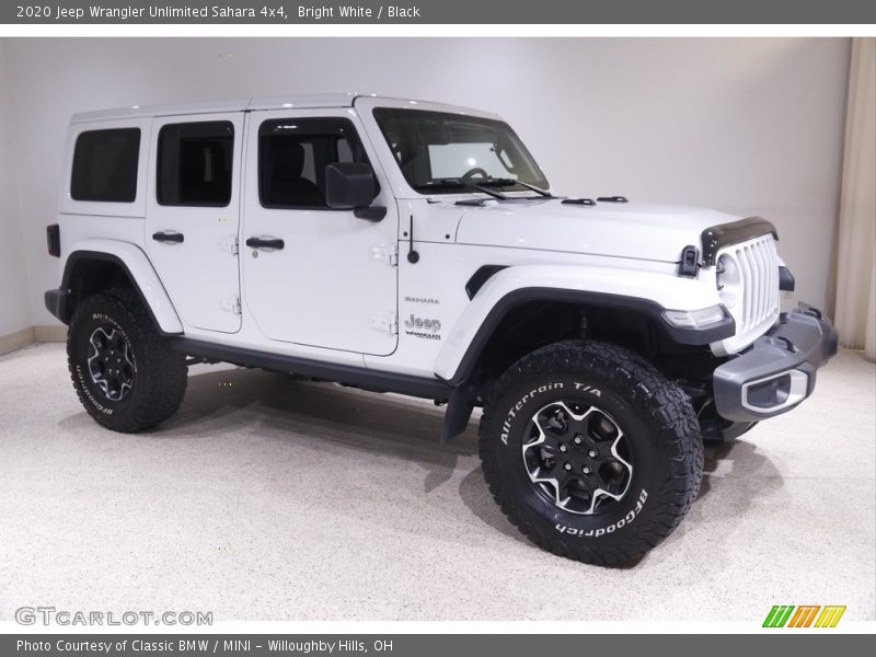 Bright White / Black 2020 Jeep Wrangler Unlimited Sahara 4x4