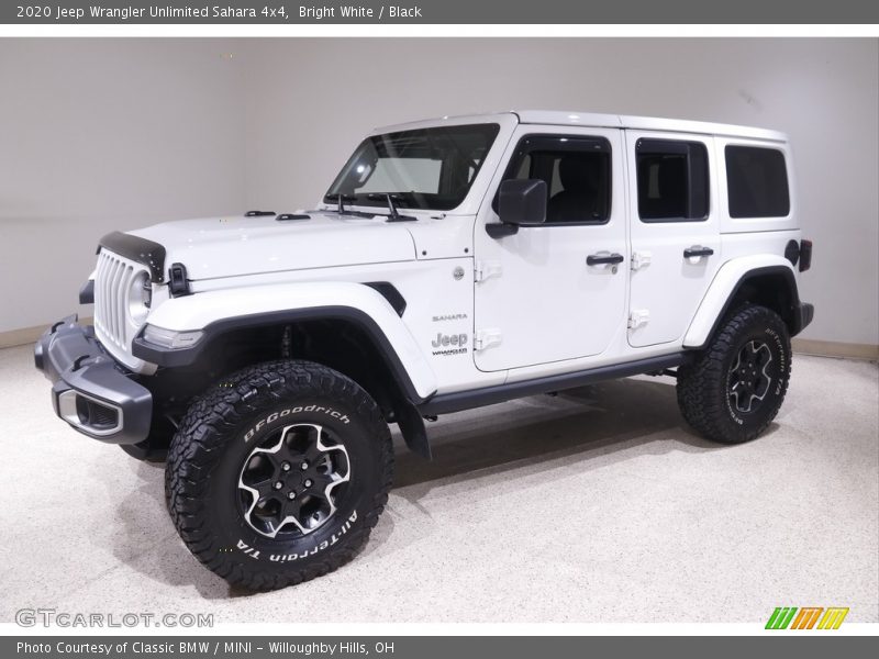 Bright White / Black 2020 Jeep Wrangler Unlimited Sahara 4x4