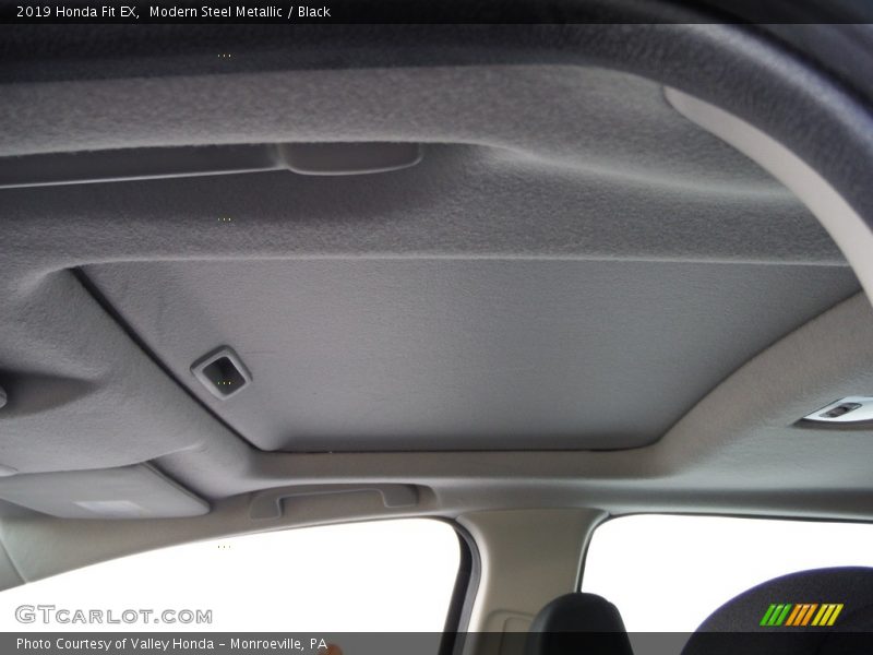 Modern Steel Metallic / Black 2019 Honda Fit EX