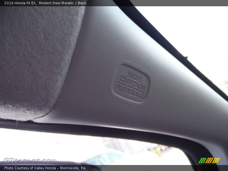 Modern Steel Metallic / Black 2019 Honda Fit EX