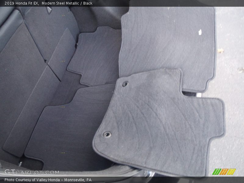 Modern Steel Metallic / Black 2019 Honda Fit EX