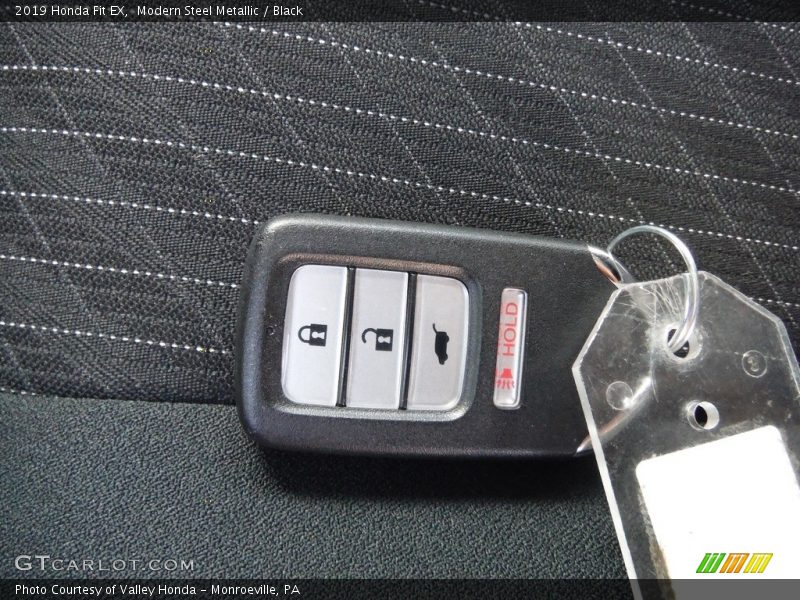 Modern Steel Metallic / Black 2019 Honda Fit EX
