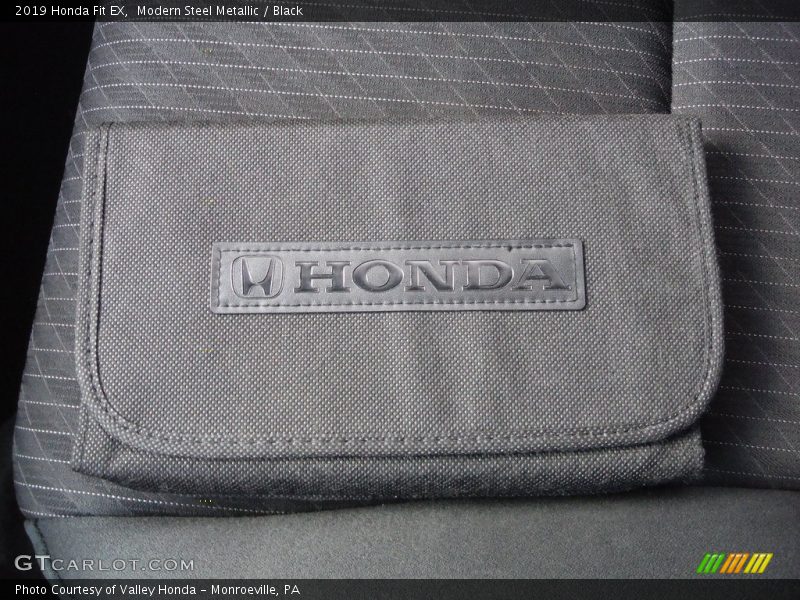 Modern Steel Metallic / Black 2019 Honda Fit EX