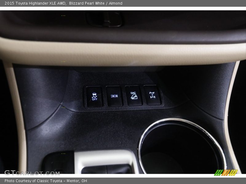 Blizzard Pearl White / Almond 2015 Toyota Highlander XLE AWD