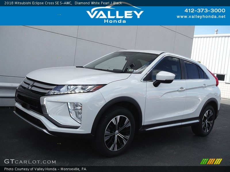 Diamond White Pearl / Black 2018 Mitsubishi Eclipse Cross SE S-AWC