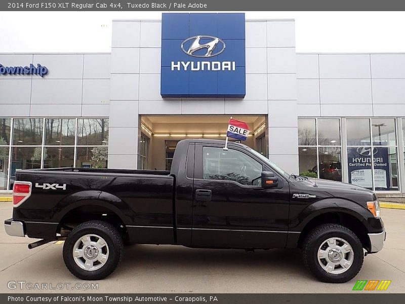 Tuxedo Black / Pale Adobe 2014 Ford F150 XLT Regular Cab 4x4