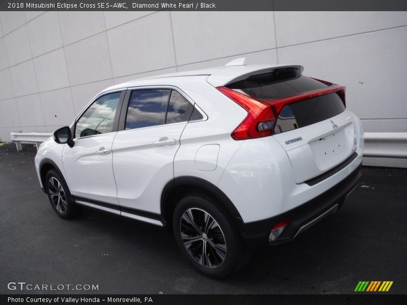 Diamond White Pearl / Black 2018 Mitsubishi Eclipse Cross SE S-AWC