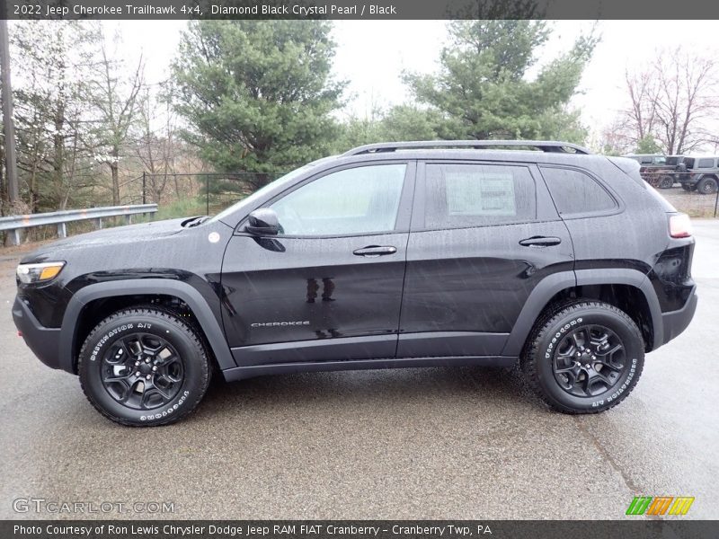  2022 Cherokee Trailhawk 4x4 Diamond Black Crystal Pearl