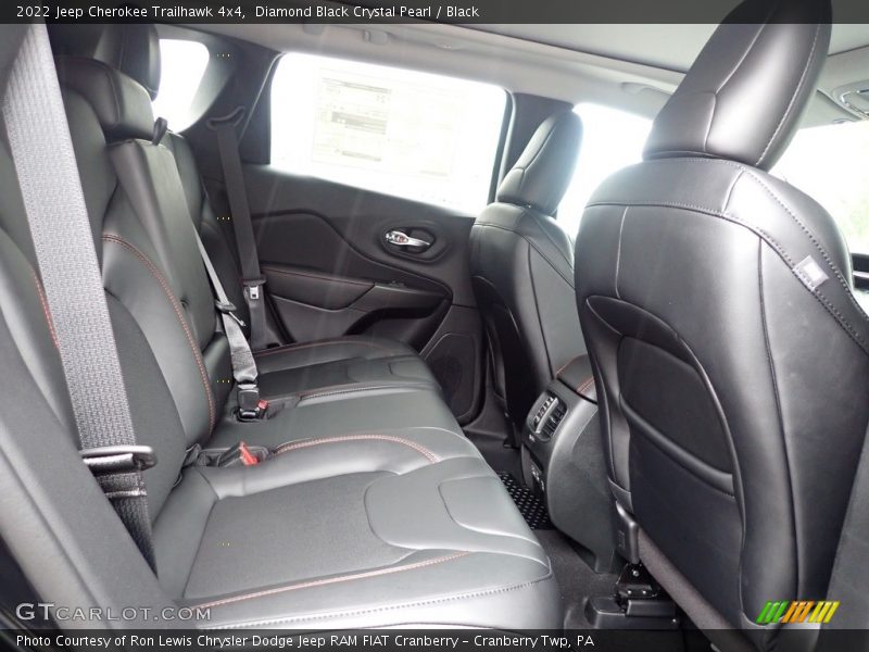 Diamond Black Crystal Pearl / Black 2022 Jeep Cherokee Trailhawk 4x4
