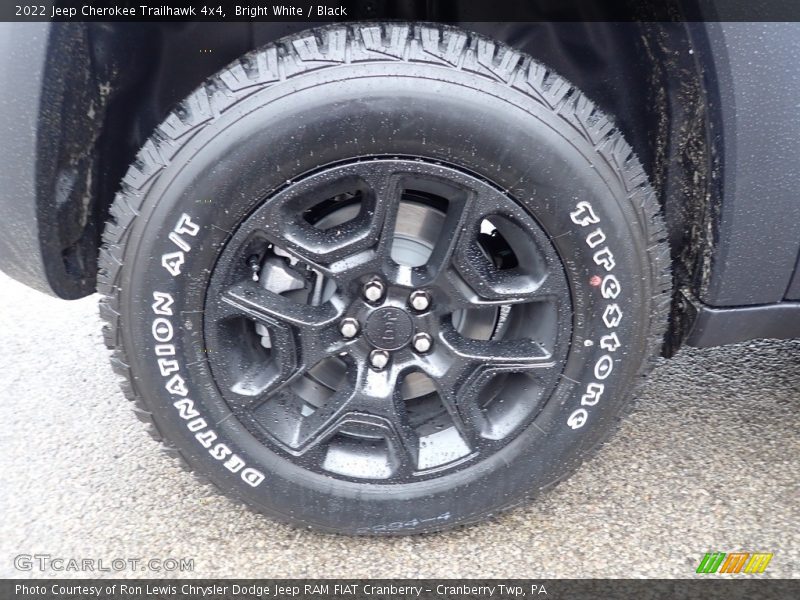 Bright White / Black 2022 Jeep Cherokee Trailhawk 4x4