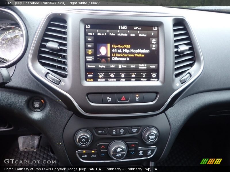 Bright White / Black 2022 Jeep Cherokee Trailhawk 4x4