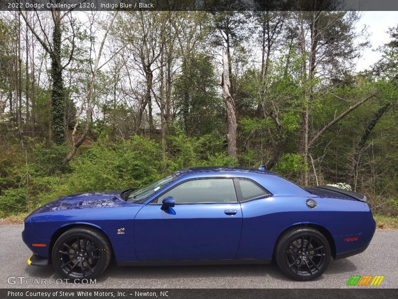  2022 Challenger 1320 Indigo Blue