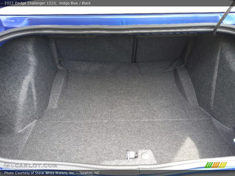  2022 Challenger 1320 Trunk