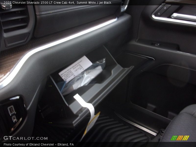 Summit White / Jet Black 2022 Chevrolet Silverado 1500 LT Crew Cab 4x4