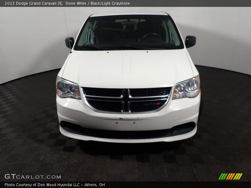 Stone White / Black/Light Graystone 2013 Dodge Grand Caravan SE