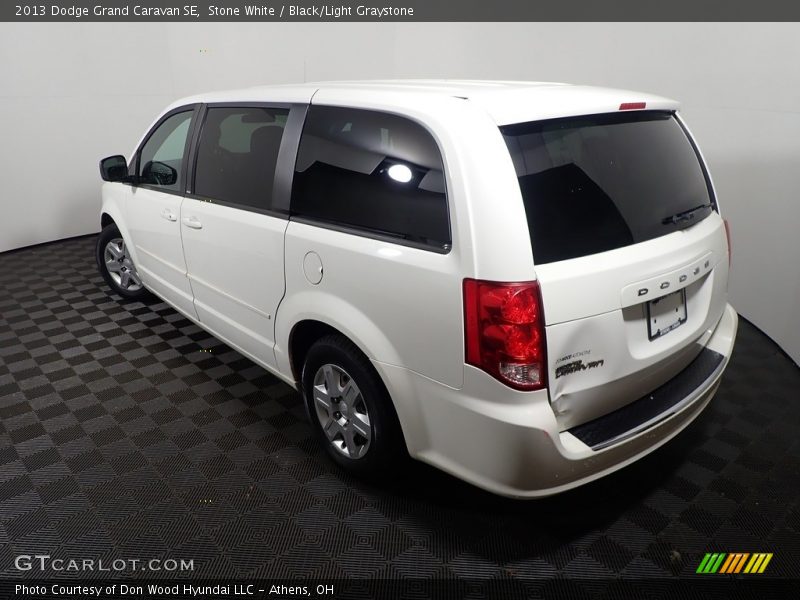 Stone White / Black/Light Graystone 2013 Dodge Grand Caravan SE