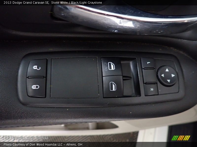 Stone White / Black/Light Graystone 2013 Dodge Grand Caravan SE