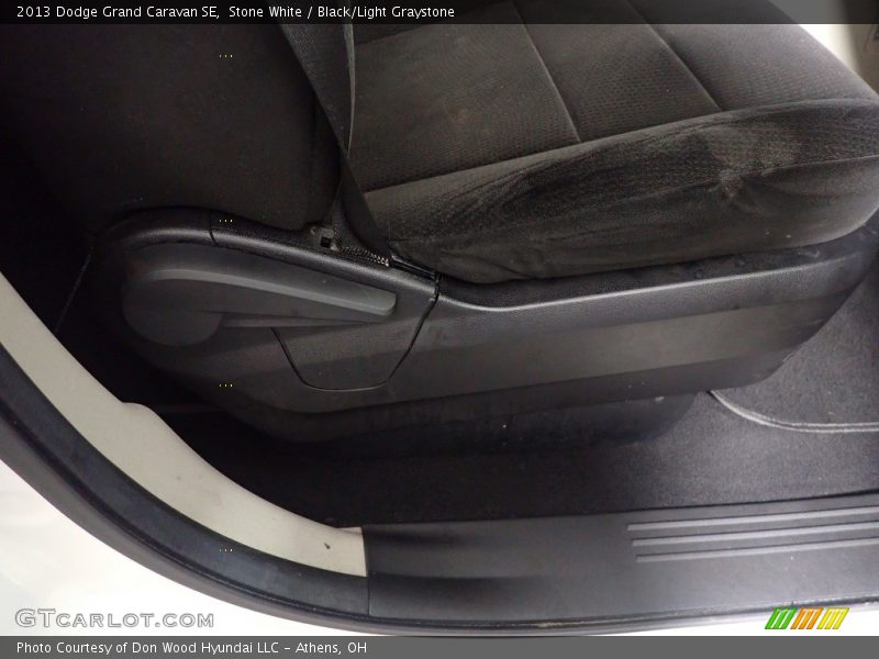 Stone White / Black/Light Graystone 2013 Dodge Grand Caravan SE