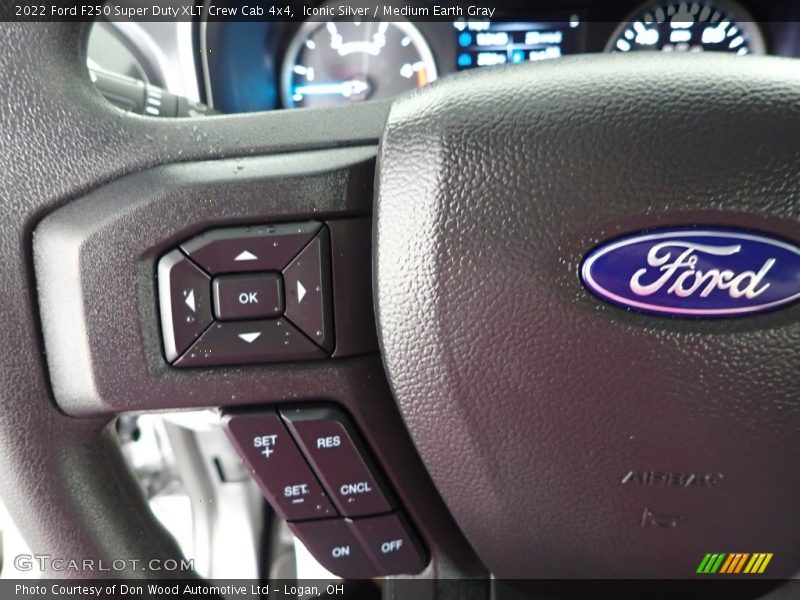 Iconic Silver / Medium Earth Gray 2022 Ford F250 Super Duty XLT Crew Cab 4x4