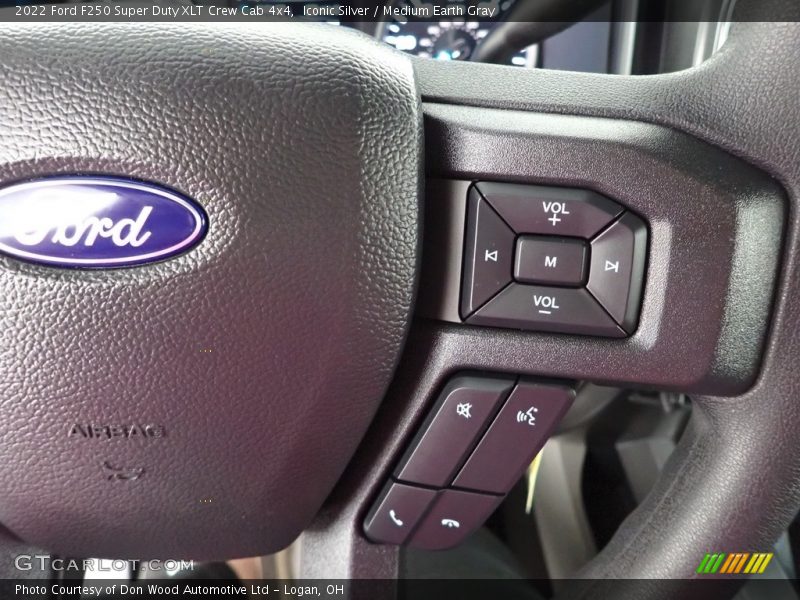 Iconic Silver / Medium Earth Gray 2022 Ford F250 Super Duty XLT Crew Cab 4x4