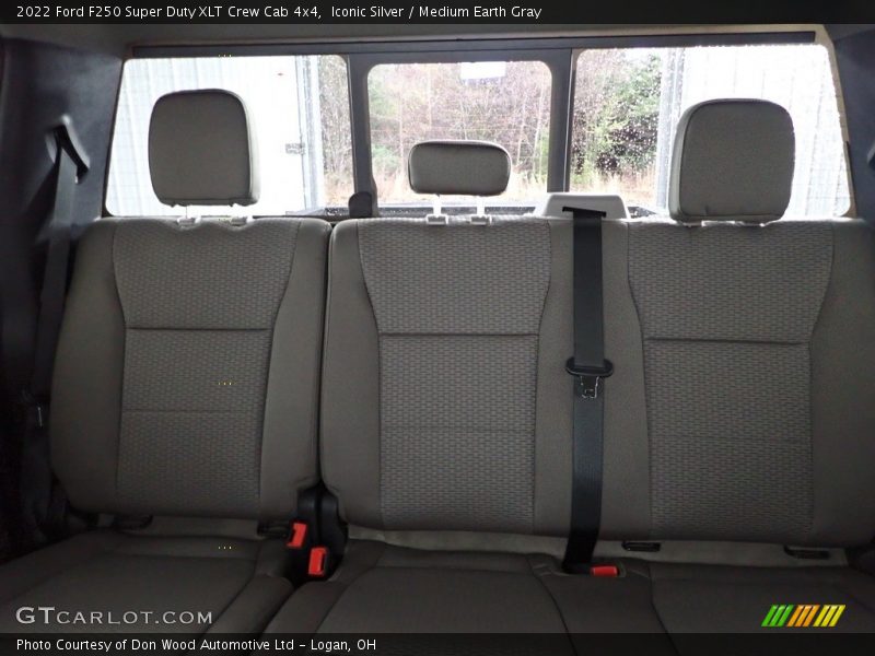 Iconic Silver / Medium Earth Gray 2022 Ford F250 Super Duty XLT Crew Cab 4x4