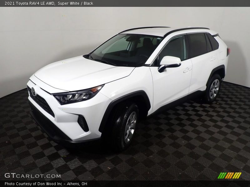 Super White / Black 2021 Toyota RAV4 LE AWD