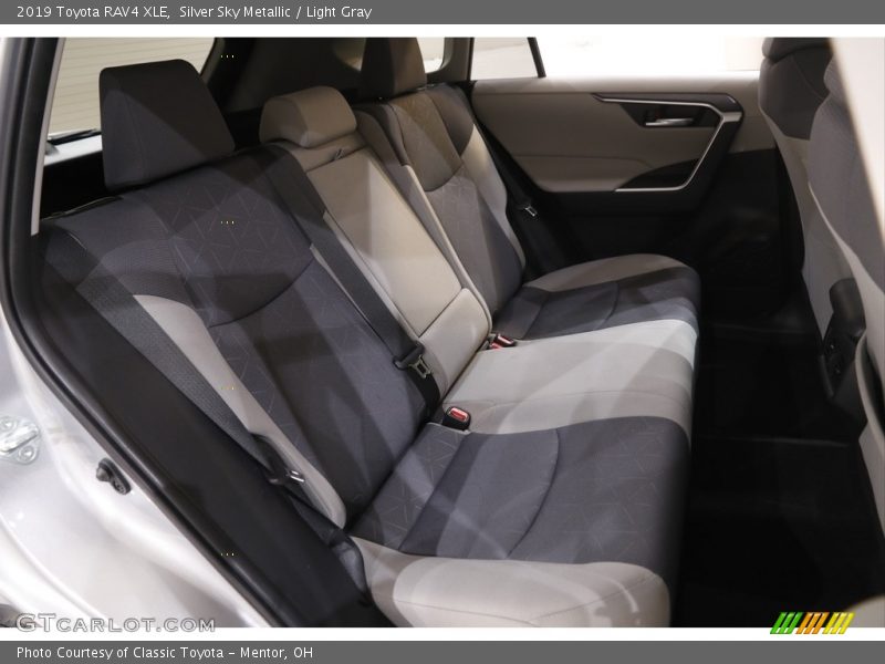 Silver Sky Metallic / Light Gray 2019 Toyota RAV4 XLE