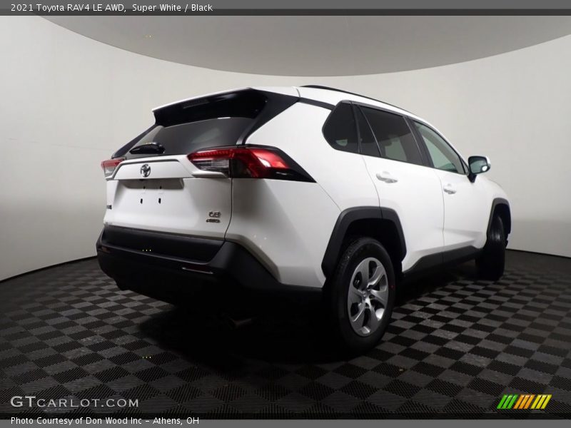 Super White / Black 2021 Toyota RAV4 LE AWD