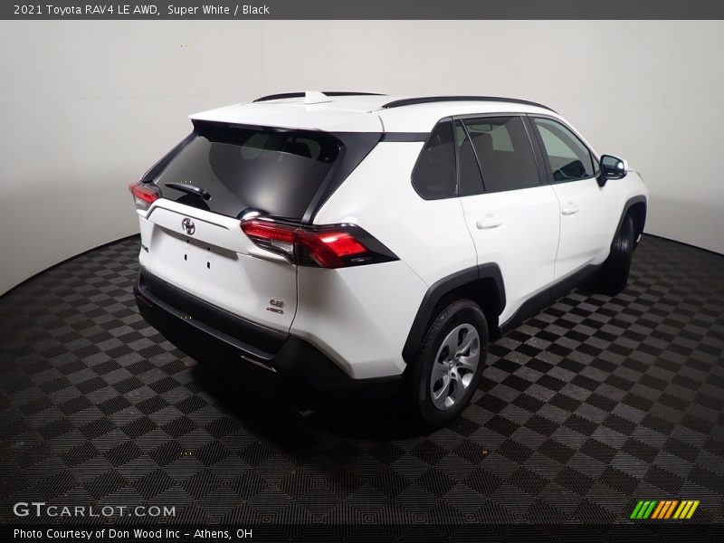 Super White / Black 2021 Toyota RAV4 LE AWD