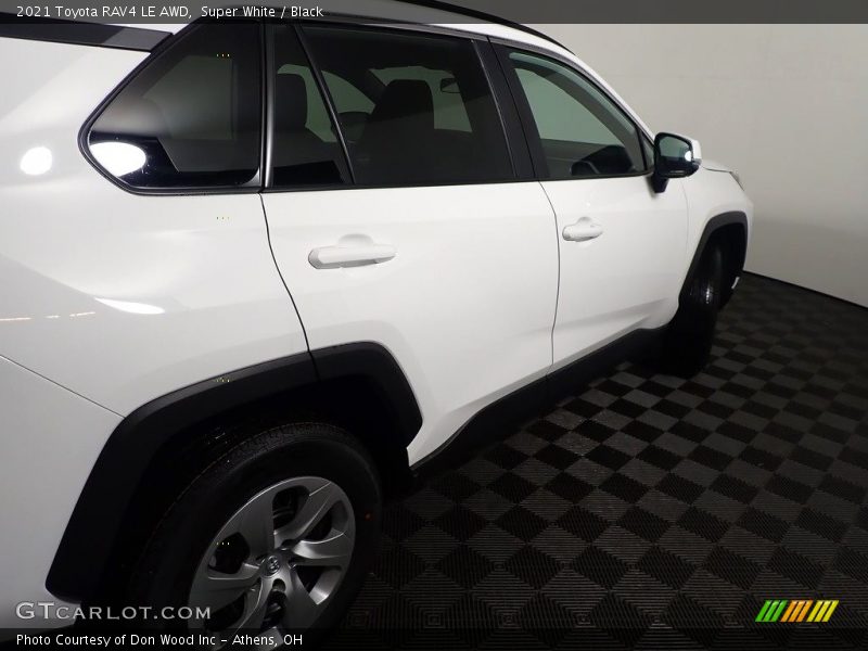 Super White / Black 2021 Toyota RAV4 LE AWD
