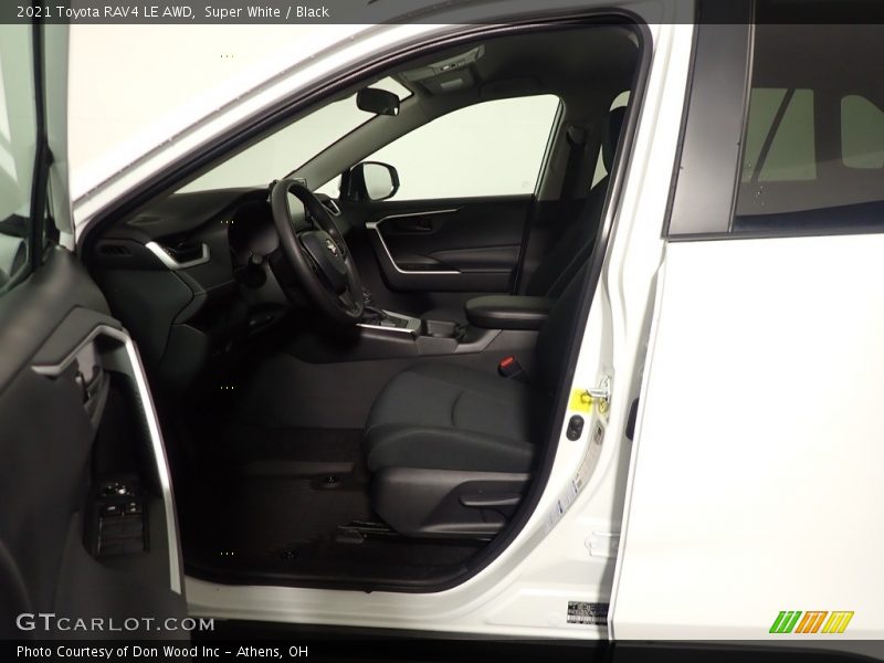 Super White / Black 2021 Toyota RAV4 LE AWD