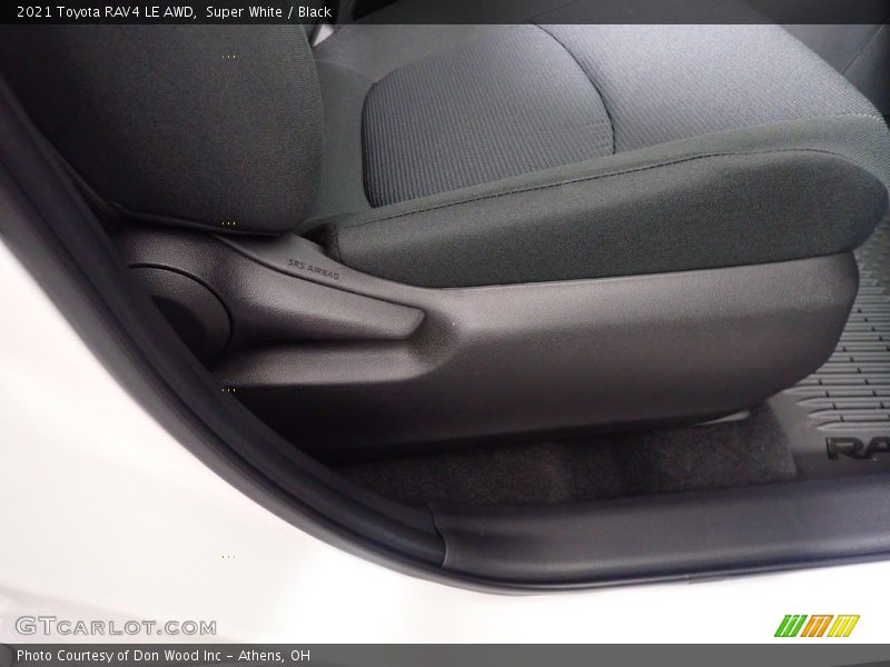 Super White / Black 2021 Toyota RAV4 LE AWD
