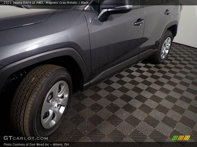 Magnetic Gray Metallic / Black 2021 Toyota RAV4 LE AWD